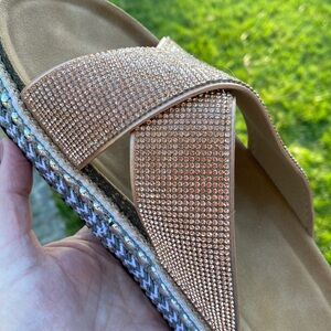 Forever Women's Shimmer Summer Gold Sandals - Sz 38 EUC